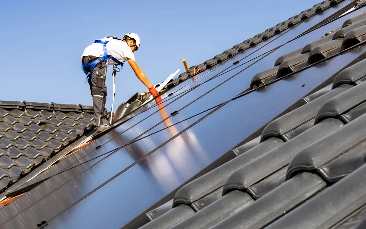 Zintegrowany system fotowoltaiczny SunLACE