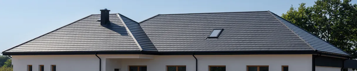 Dachówka płaska - ceramiczna czy cementowa