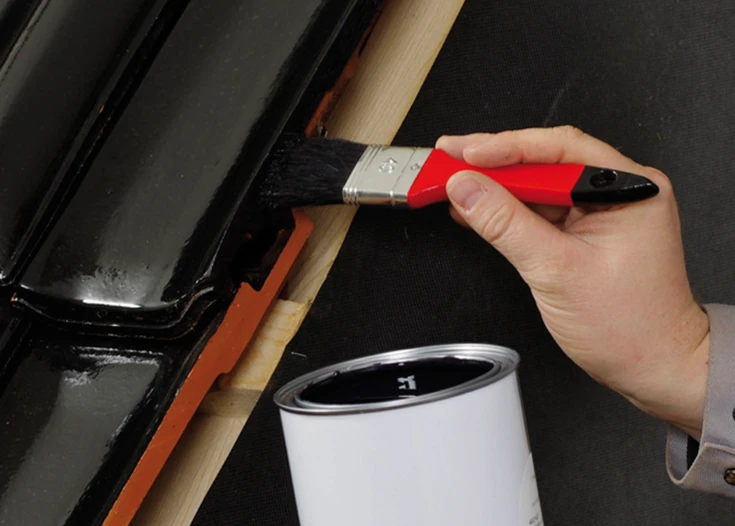 Jak malować cięte krawędzie dachówek ceramicznych oraz cementowych