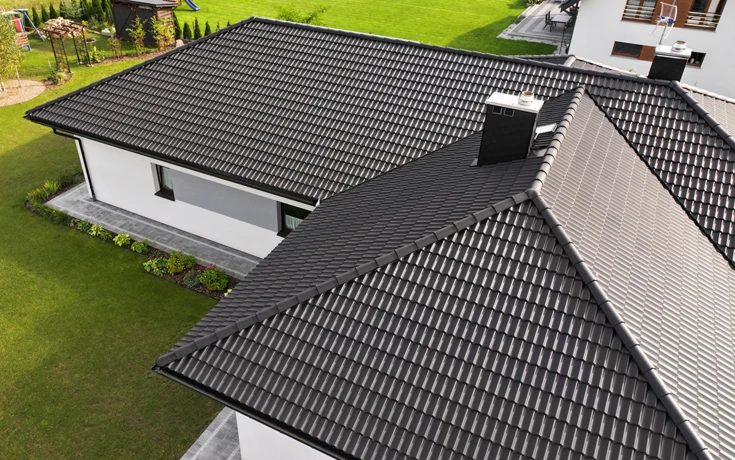 Dach z dachówek cementowych