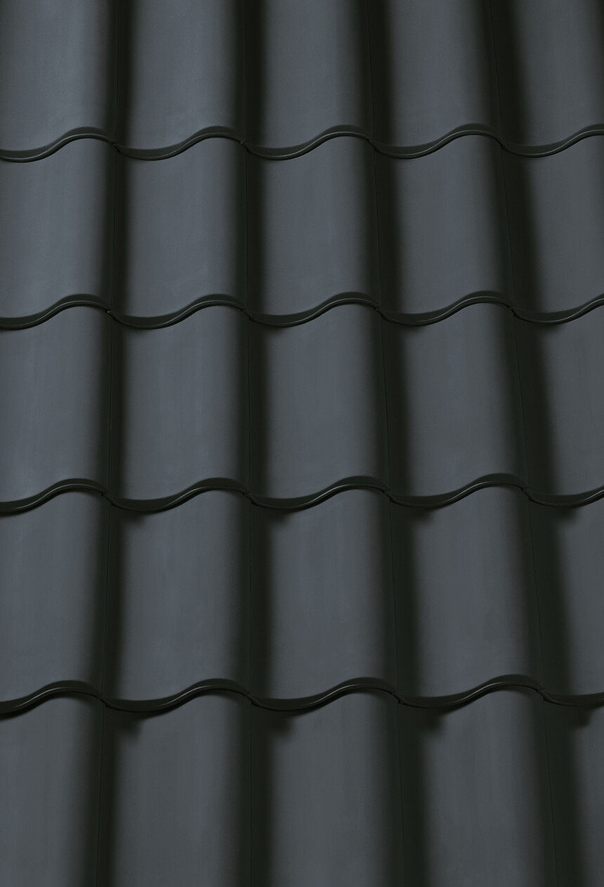 Czarna matowa angoba – laying