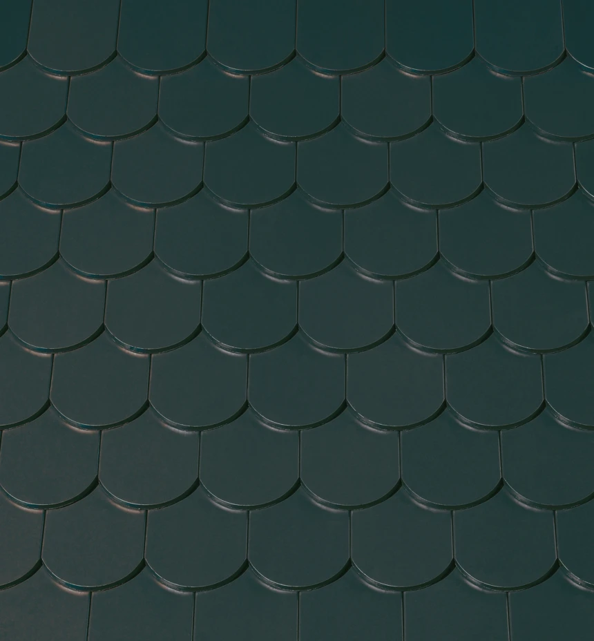 W kolorze łupka angoba