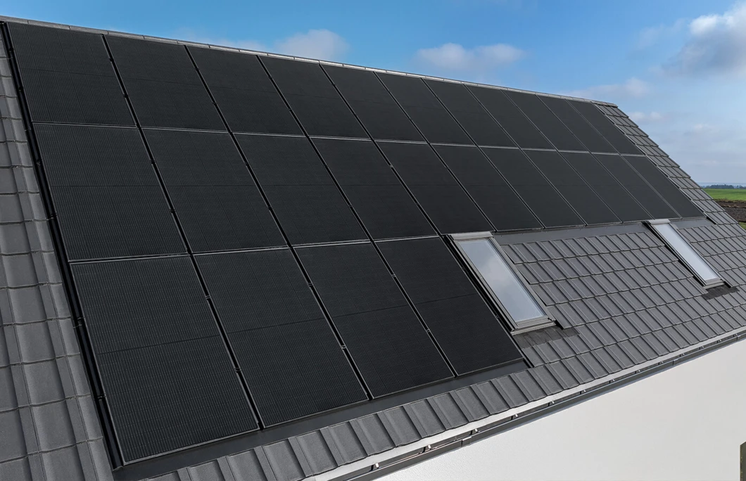 Fotowoltaika zintegrowana z dachem - SunLACE od swisspor